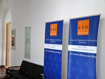 Kirchlich pädagogische Hochschule Edith Stein Rollups