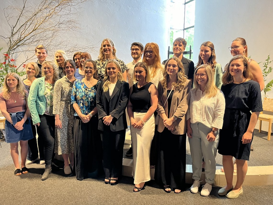 Alle Absolvent:innen